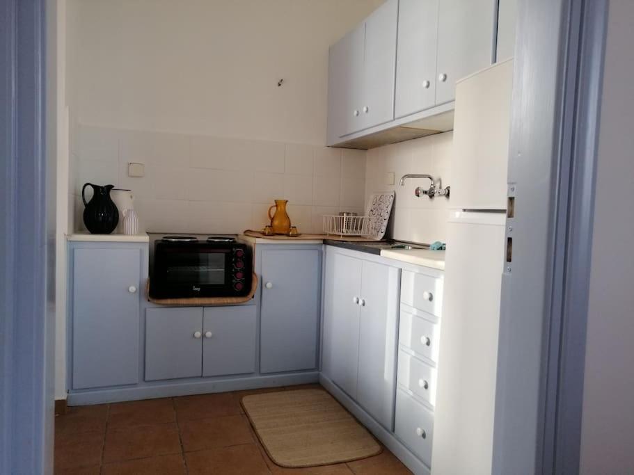 Aegina Port Apt 2-Διαμέρισμα Στο Λιμάνι Της Αίγινας 2 Buitenkant foto