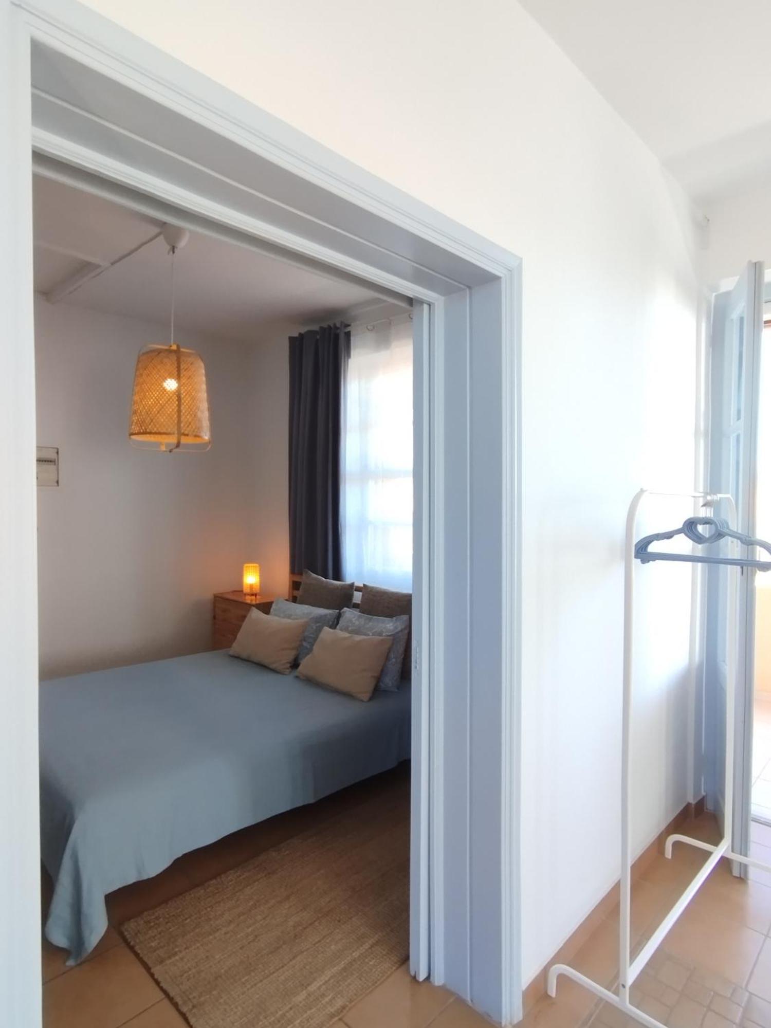 Aegina Port Apt 2-Διαμέρισμα Στο Λιμάνι Της Αίγινας 2 Buitenkant foto