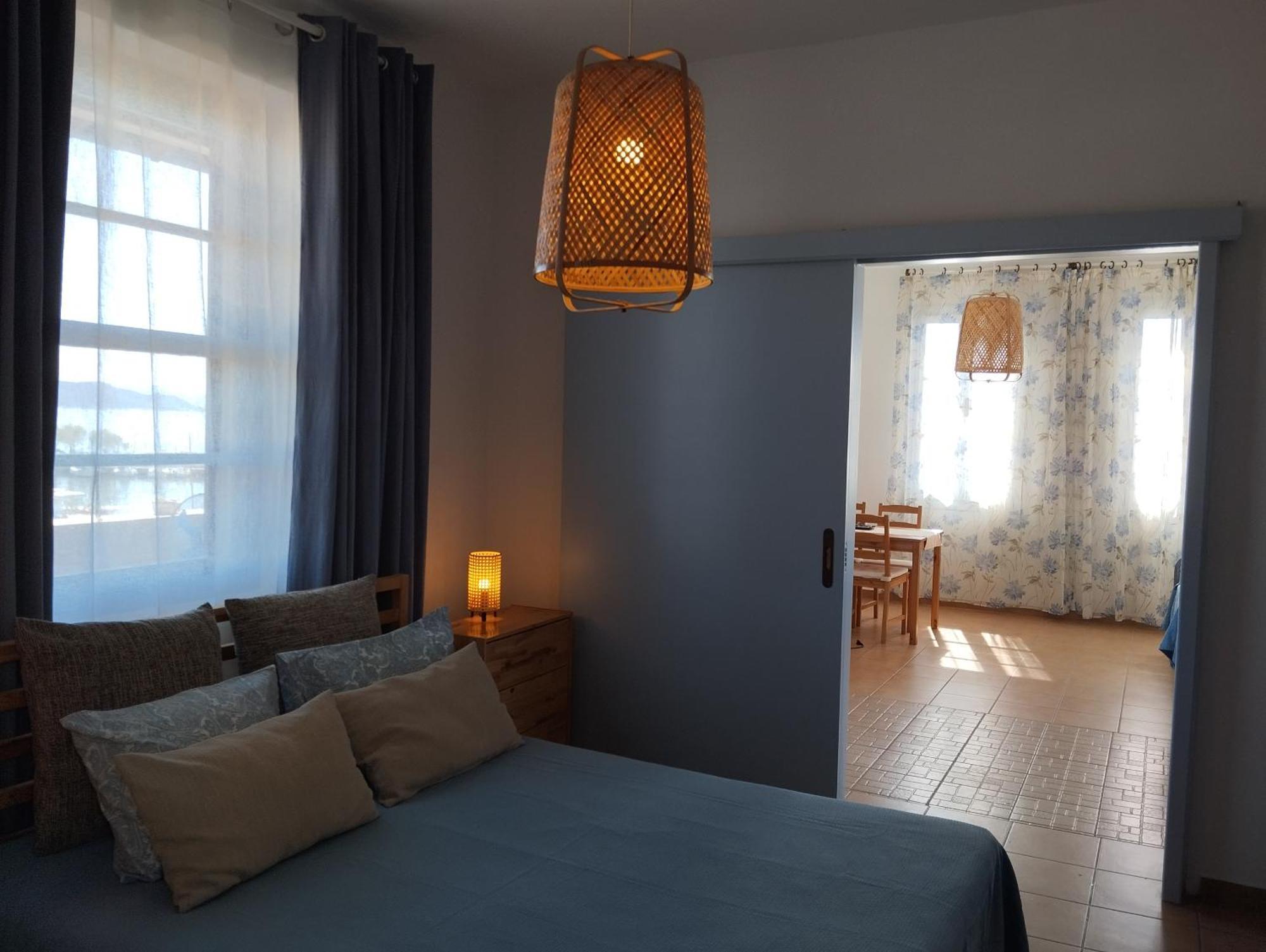 Aegina Port Apt 2-Διαμέρισμα Στο Λιμάνι Της Αίγινας 2 Buitenkant foto